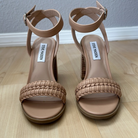 Steve Madden Tan Block Heel Sandals - Picture 2 of 4